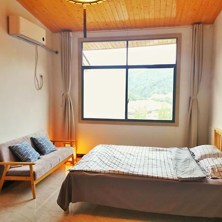 云起山居庭院观景民宿 Fenghuang Extérieur photo